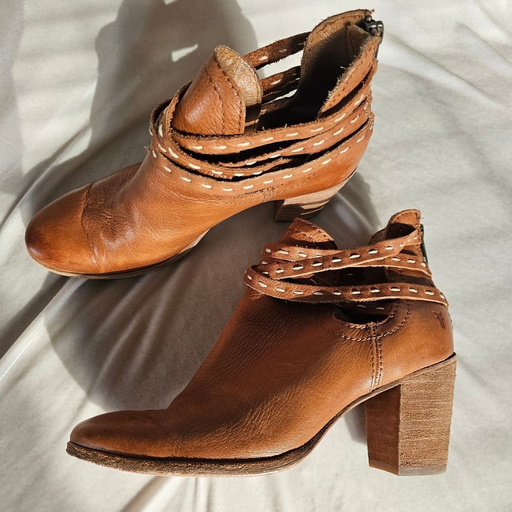 FRYE leather brown boots cross strap shoes size 6.5 like new